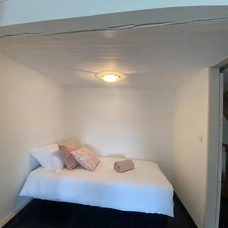 Le De L'arbre Holiday home